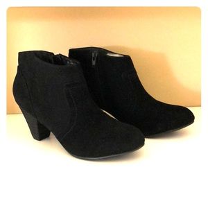 XOXO Black suede booties- size 9